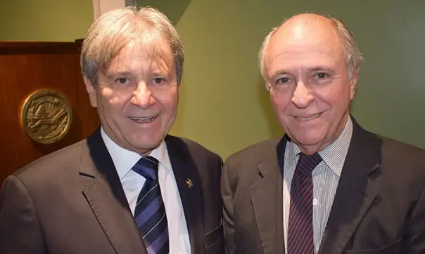 Registro de encontro entre profissionais da Medicina Veterinária